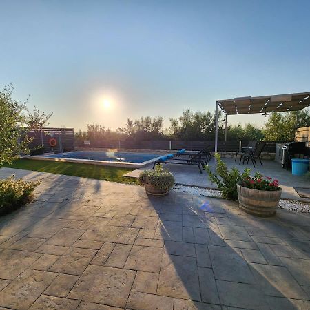 Roumelí Villa Sheila With Private Pool מראה חיצוני תמונה