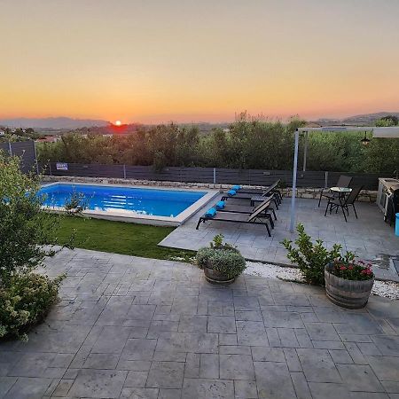 Roumelí Villa Sheila With Private Pool מראה חיצוני תמונה