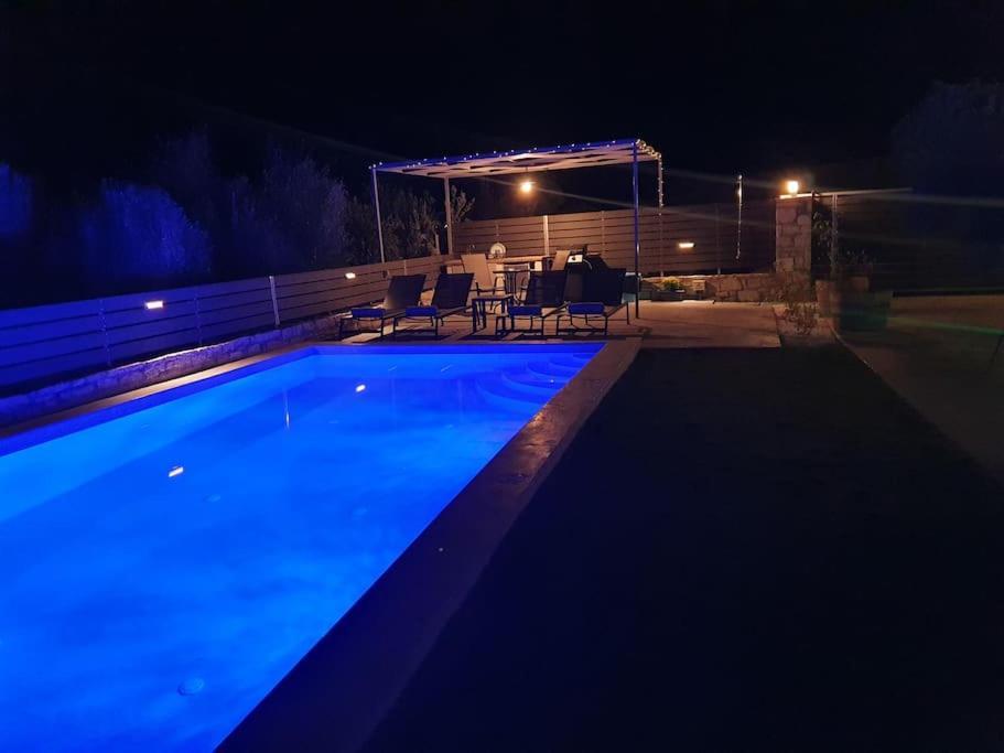 Roumelí Villa Sheila With Private Pool מראה חיצוני תמונה