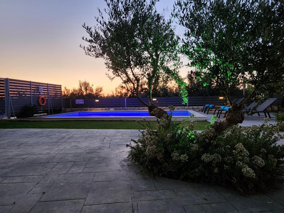 Roumelí Villa Sheila With Private Pool מראה חיצוני תמונה