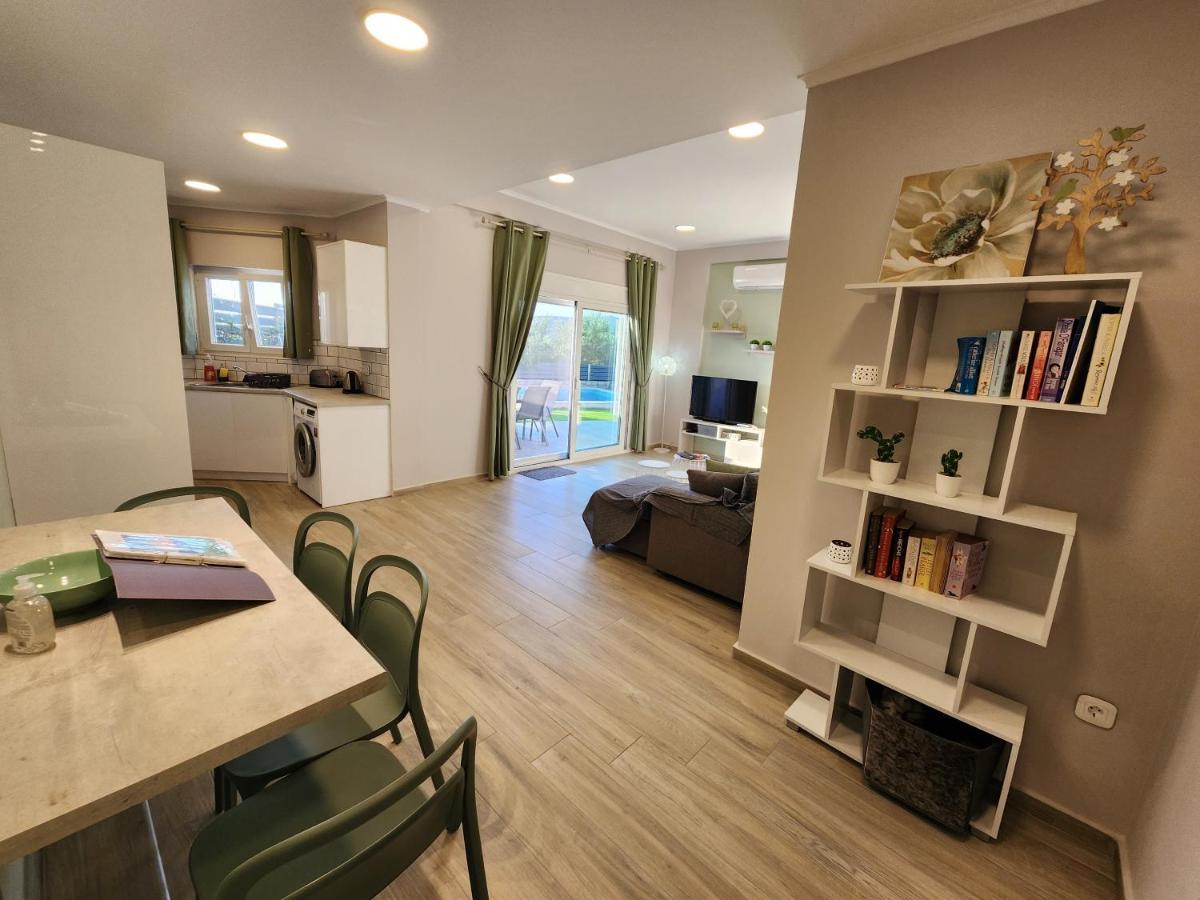 Roumelí Villa Sheila With Private Pool מראה חיצוני תמונה
